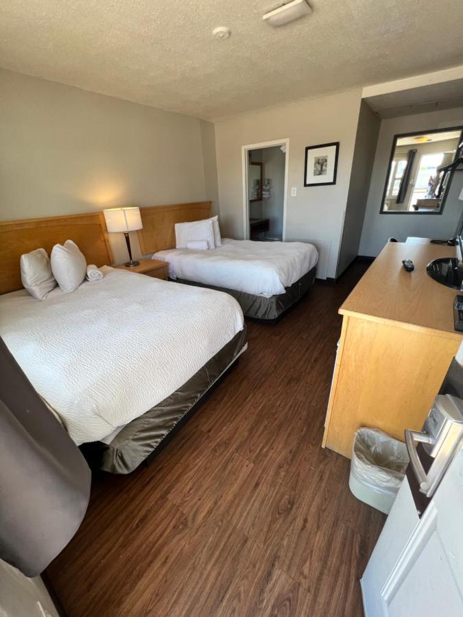 Thriftlodge Саскатун Экстерьер фото