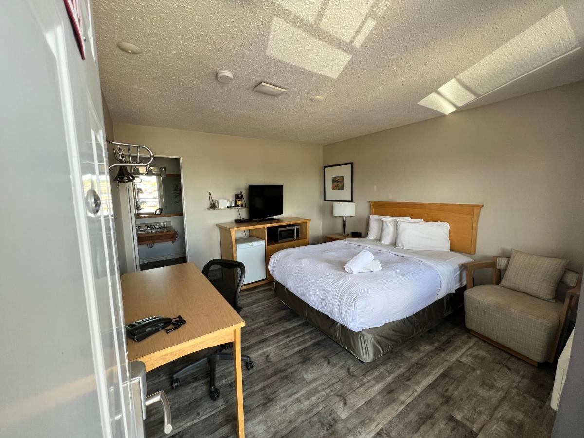 Thriftlodge Саскатун Экстерьер фото